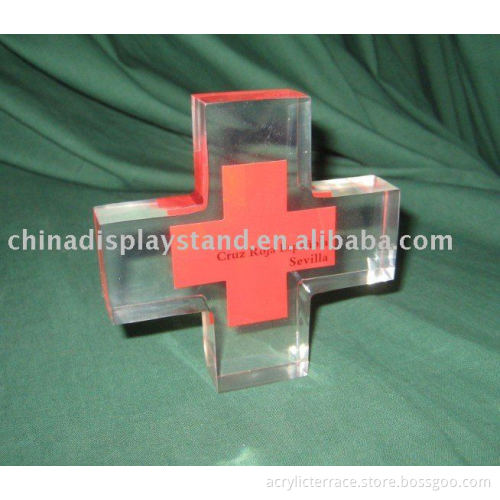 design lucite crossing block stand